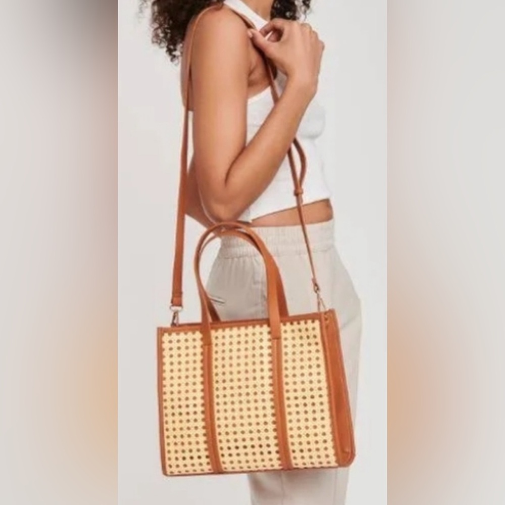 Moda Luxe Tan and Cream Women's Tote/ Shoulder Handbag